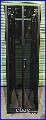APC 42U NetShelter SX Rack Server Cabinet Network Enclosure Side Panels AR3100