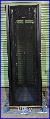 APC 48U Wide 750 x 1200 mm NetShelter SX Rack Server Cabinet Enclosure AR3347