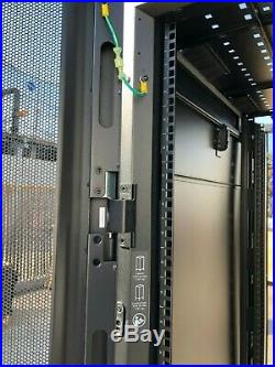 APC AR3100 42U Data Center Standard Rack NetShelter SX Server Cabinet Enclosure