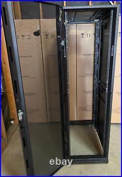 APC AR3100 Schneider NetshelterSX 42U Server Rack Enclosure Cabinet 600mmx1070mm