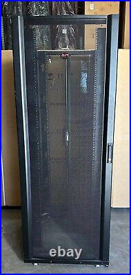 APC AR3150 NetShelter SX 42U Server Rack Enclosure Cabinet Used No Roof