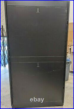 APC E242296 NetShelter SX 42U Server Rack Enclosure Cabinet With Key