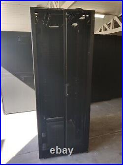 Apc Ar3150 Netshelter Enclosure 42u 750mm X 1070mm Server Rack Data Cabinet