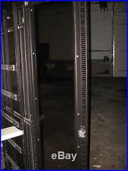 COMPUTER SERVER RACK CABINET ENCLOSURE VENTILATED 24 X 36 X 84 W Fan And Power