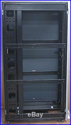 Cisco R42610 42U RACK-UCS2-INT Server Enclosure Network Rack Cabinet 1Side Panel