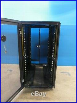 Dell WU553 PowerEdge 24U Rack Enclosure 2410 Cabinet with Key