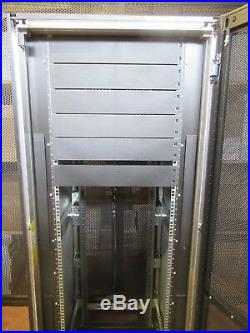 Fujitsu PRIMECENTER M1 Rack 42U 742S HE RACK Cabinet Enclosure S26361-K827-V240