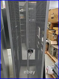 HP 10642G2 Server Cabinet 42U Rack Rolling Enclosure 383573-001 Black and Grey