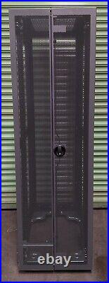 HP 10642 42U Server Rack Cabinet Enclosure With Front & Back Doors 245169-001