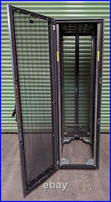 HP 10642 42U Server Rack Cabinet Enclosure With Side Panels & Fan 245169-001