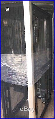HP 10642 G2 42U Rack Cabinet Enclosure with Doors 383573-001
