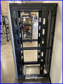 HP 10642 G2 42U Server Networking Rack Cabinet Enclosure 383573-001