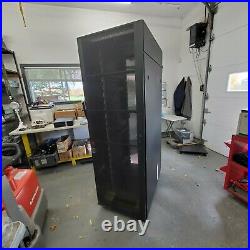 IBM 7014-T42 42U Computer Equipment Enclosure Rack SERVEUR Cabinet 42U
