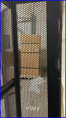 Tripp Lite 42U SmartRack Mid-Depth Rack Enclosure Cabinet SR42UBMD READ