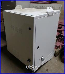 Tyco Insulated Outdoor Computer Repeater Equipment Rack Cabinet Power Enclosure